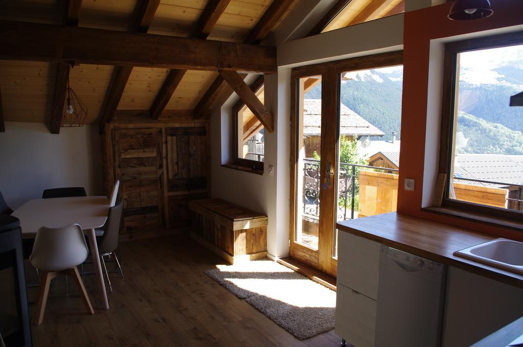 Petit Chalet Vieux Bois Bozel المظهر الخارجي الصورة